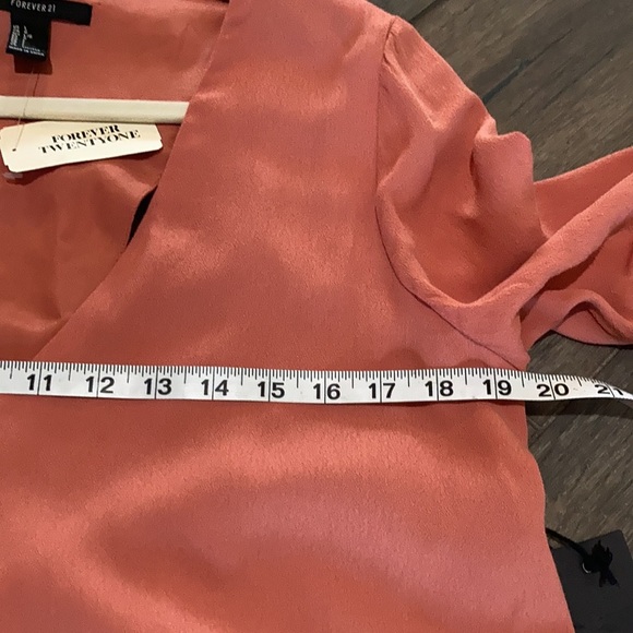 Forever 21 Long Sleeve Cutout Back Dress🍑 - Picture 13 of 15